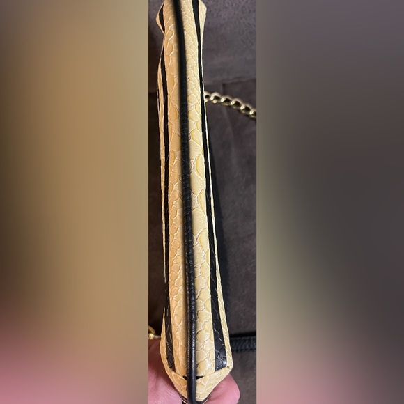 Olivia + Joy Python Embossed‎ Gold Chain Black and Yellow Purse/Crossbody - Picture 12 of 13